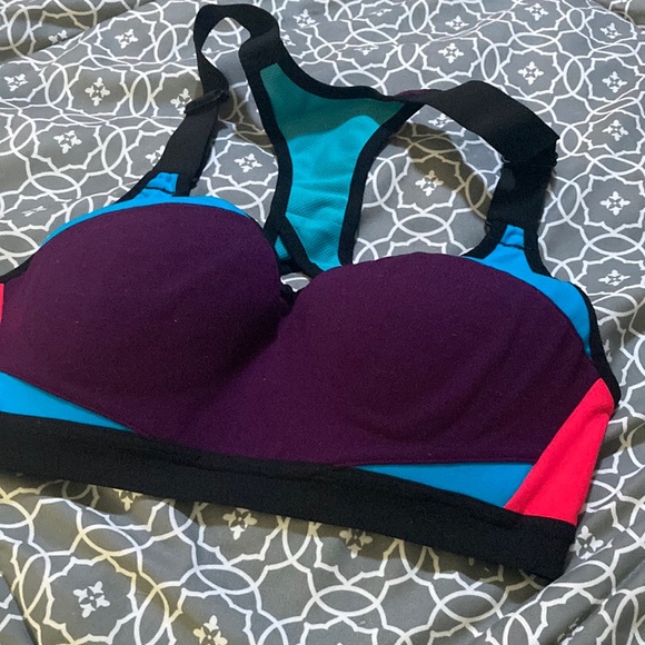 Victoria secret sports bra 💜 - Picture 5 of 11